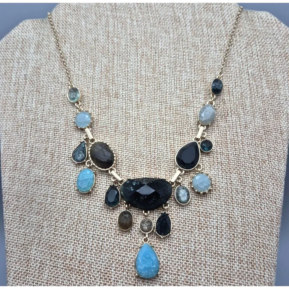 NWT Loft Shades of Blue Drop Dangle Beaded Statement Necklace 20